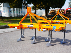 grubber mit 7 gänsefussschare mod de 140 7 v