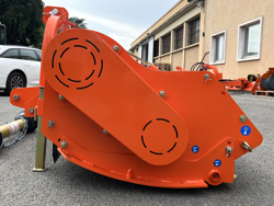 mittelschwerer mulcher mit seitenverstellung für alle mittleren traktoren mit reifen oder gleisketten mod tigre 160