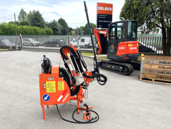 hydraulischer böschungsmulcher mit auslegearm für traktor mod merlo