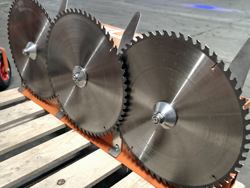 hydraulische astsage mit 3 sageblattern hrdisc3
