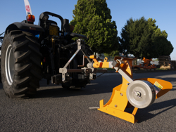 single furrow plough with wheel for narrow tractors dp 35