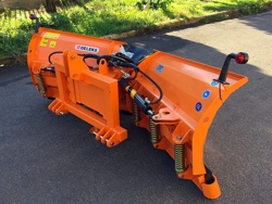 snowplow with 3 point linkage for tractor lnv 220 c