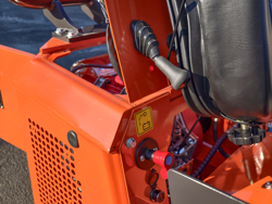 mini excavator m90se