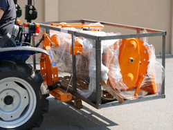 lève palettes 300kg pour attelage 3 points tracteur mod d 300