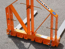 lève palettes pour tracteur d 700