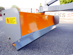 lame niveleuse 110cm pour tracteur kubota iseki mod dl 110