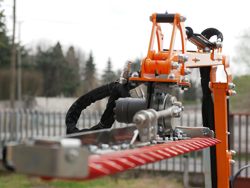 epareuse hydraulique pour tracteur avec broyeur ou taille haie mod airone 160 tr