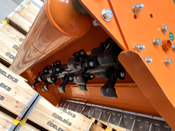 broyeur à marteaux pour tracteur fruitier mod jaguar 150