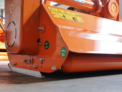 broyeur à marteaux déportable lynx sp120 pour kubota iseki solis