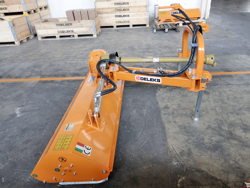 broyeur d accotement série légère à marteaux pour tracteur mod volpe 165