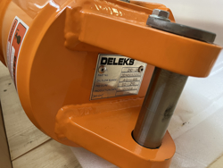 tarrière hydraulique pour mini pelles zhd245