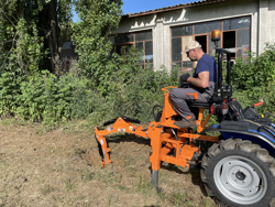 pelle rétro universelle pour micro tracteur drs 1000t