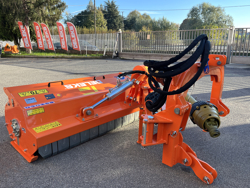 broyeur d accotement latéral dragon 200 à marteaux pour tracteur