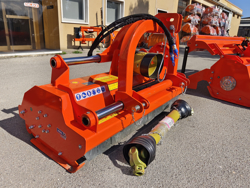 broyeur à marteaux déportable lourd pour tracteur mod cervo 160