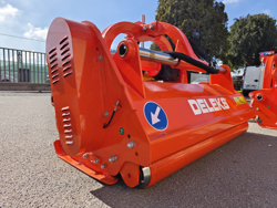 broyeur à marteaux déportable lourd pour tracteur mod cervo 160