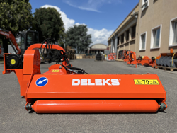 broyeur d accotement giraffa170 pour tracteur fruitier deleks