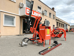 epareuse hydraulique pour tracteur avec broyeur ou taille haie mod merlo