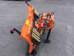 frontalt snøblad med universell plate for traktor ln 175 a
