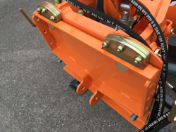 frontalt snøblad med universell plate for traktor ln 175 a