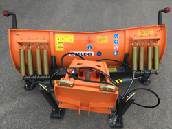 frontalt snøblad med universell plate for traktor ln 200 a