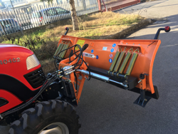 frontalt snøblad med universell plate for traktor ln 200 a