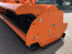 slagklipper beitespusser med justerbar sideforskyvning for traktorer toro 240