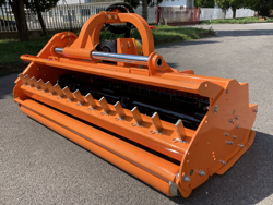 slagklipper beitespusser med justerbar sideforskyvning for traktorer toro 200