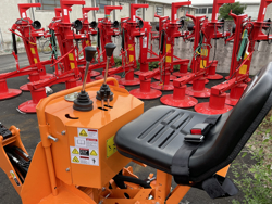 universal bakmontert traktorgraver med grabb mod drs 2000
