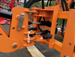 universal bakmontert traktorgraver med grabb mod drs 2000
