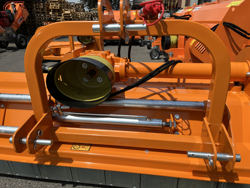 slagklipper med hydraulisk sideforskyvning leopard 180 sph