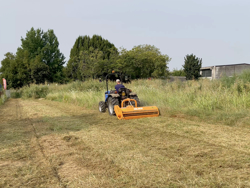 slagklipper med justerbar sideforskyvning beitepusser for traktorer mod gepard 150