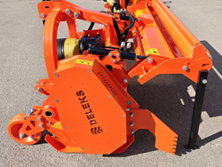 slagklipper beitespusser med justerbar sideforskyvning for traktorer gorilla 220