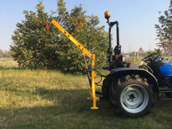 elevator hidraulic pentru tractor mod el 200