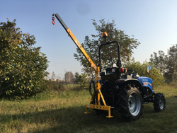elevator hidraulic pentru tractor mod el 200