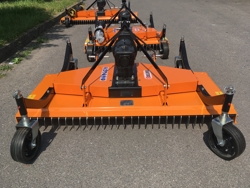 cositoare de gazon pentru tractoare agricole cu 3 cuțite pentru parcuri și peluze mod dm 150