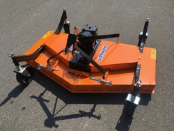 cositoare de gazon pentru tractoare agricole cu 3 cuțite pentru parcuri și peluze mod dm 150