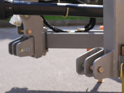 tocatoare laterală cu cutie interioară pentru tractor fructifer și terasamente deleks