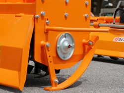 freza agricolă pentru tractor seria grea lățime utilă de lucru 150cm prășitoare elice mod dfh 150