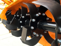 cultivator cu deplasare hidraulică pentru viță de vie 135 cm serie grea mod dfh idr 135