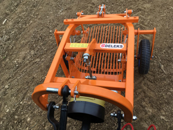 mașina de recoltat scos cartofi pentru tractor recoltatoare de cartofi mod dpt 120