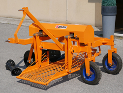 mașina de recoltat scos cartofi pentru tractor recoltatoare de cartofi mod dpt 150