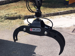 cleste hidraulic cu o capacitate de încărcare de 400 kg cu un rotor 360 pentru mini excavatoare mod dk 10 gr 10