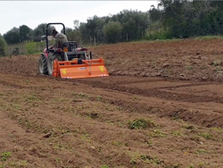 freza agricolă pentru tractor seria grea lățime utilă de lucru 150cm prășitoare elice mod dfh 150