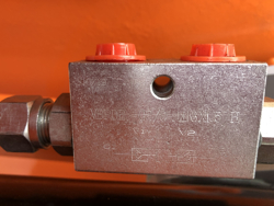 graifer forestier cu rotator hidraulic pentru mini excavatoare și macarale forestiere capacitate de 1000 kg mod dk 11c gr 30f