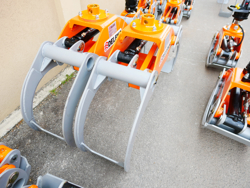 graifer trunchiuri de lemn pentru mini excavatoare sau manipulatoare hidraulice mod dk 16