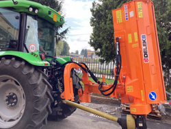 tocător lateral tăiere de 2 m serie grea pentru terasamente și borduri cu cutie exterioară mod alce 200