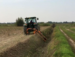 tocător lateral tăiere de 2 2 m serie grea pentru terasamente și borduri cu cutie exterioară mod alce 220