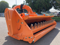 tocator de serie grea deplasabil universal cu ciocane pentru tractoare mod toro 200