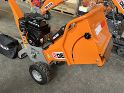 tocator lemn cu tambur si motor independent pentru producția de aschii de lemn mod dk 500 bs