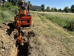 brat excavator universal cu cupa pentru tractoare agricole mod drs 2000t